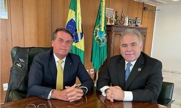 Ministro da Saúde estuda rebaixar para endemia situação da Covid no Brasil