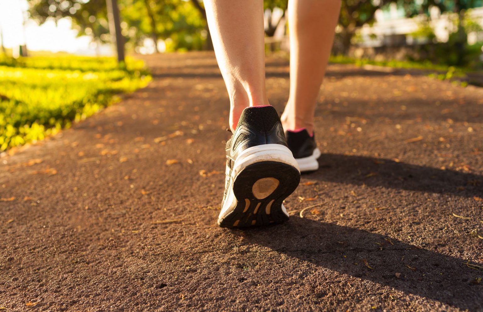 Caminhar emagrece mais do que ir à academia, mas só se 3 regras forem seguidas, afirma especialista