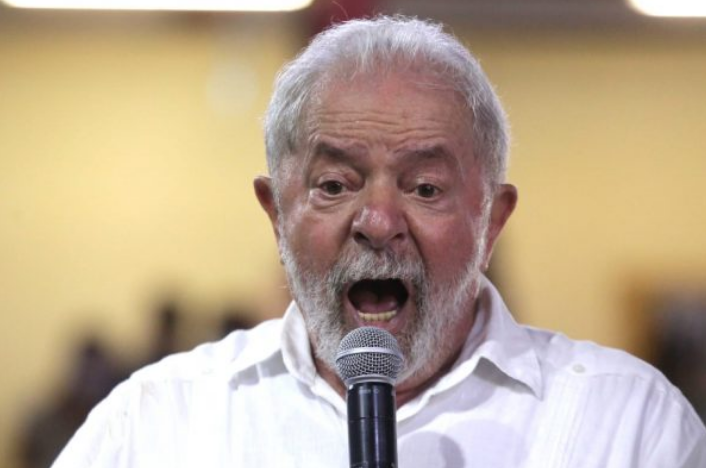Crescimento de Bolsonaro nas pesquisas assusta, e PT vai antecipar campanha de Lula