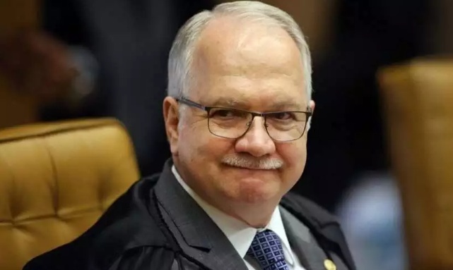 Fachin levará veto a manifestações eleitorais em festival ao plenário do TSE