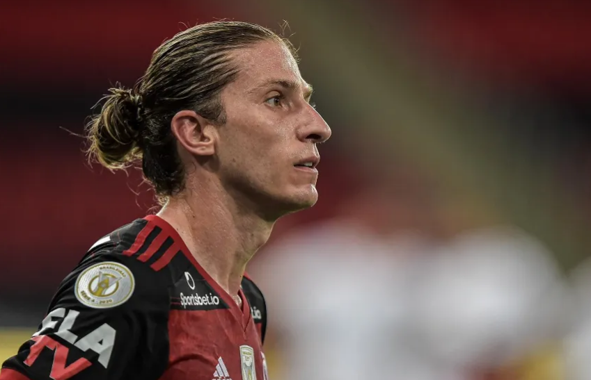 Jogador do Flamengo entra na mira da Globo para compor equipe de comentaristas na Copa