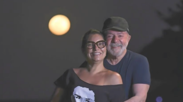 Lula anuncia que vai casar em maio
