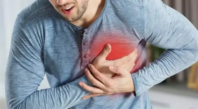 Dor no peito: Conheça 9 principais causas e quando pode ser infarto