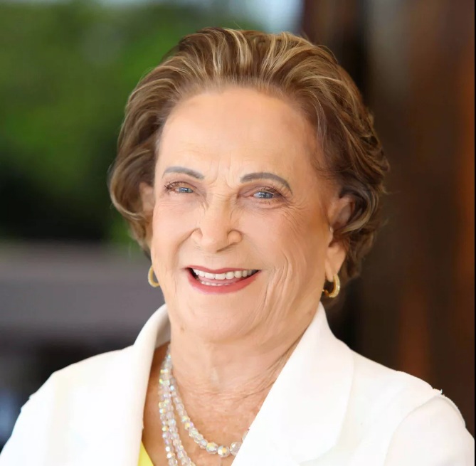 Saiba quem é a mulher mais rica do Brasil, segundo a Forbes