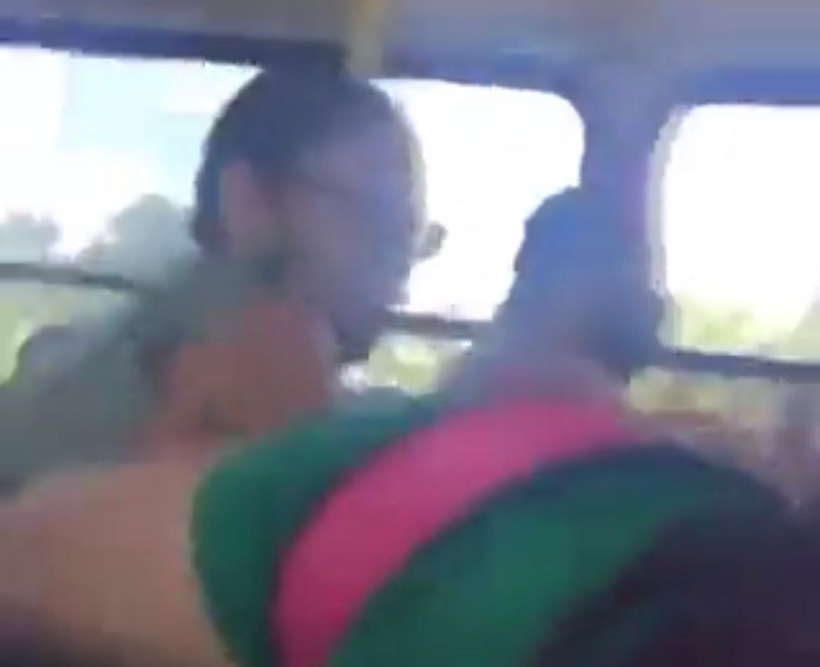 “Ódio do bem”: Funcionária de Luciano Hang é agredida gratuitamente em ônibus só por estar com a farda da Havan