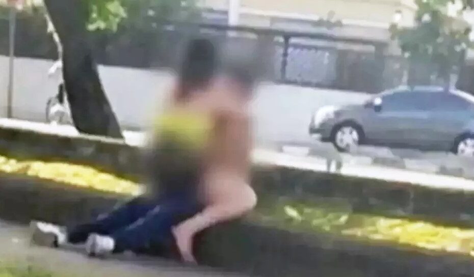 Casal é flagrado fazendo sexo em avenida e escapa de agressão