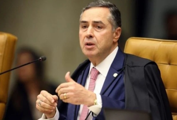 Barroso determina que PF analise provas da CPI da Covid sobre Bolsonaro