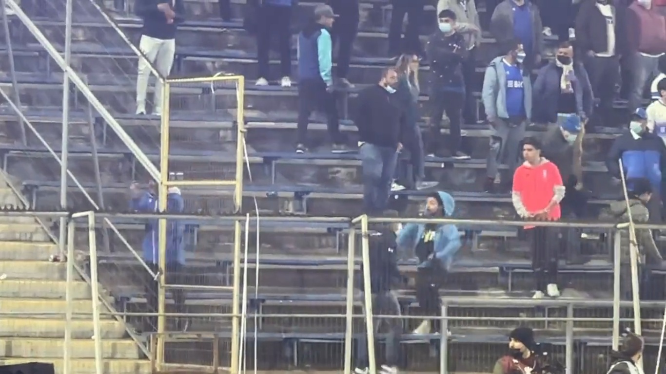 VÍDEO: Chilenos fazem provocações racistas contra torcida do Flamengo