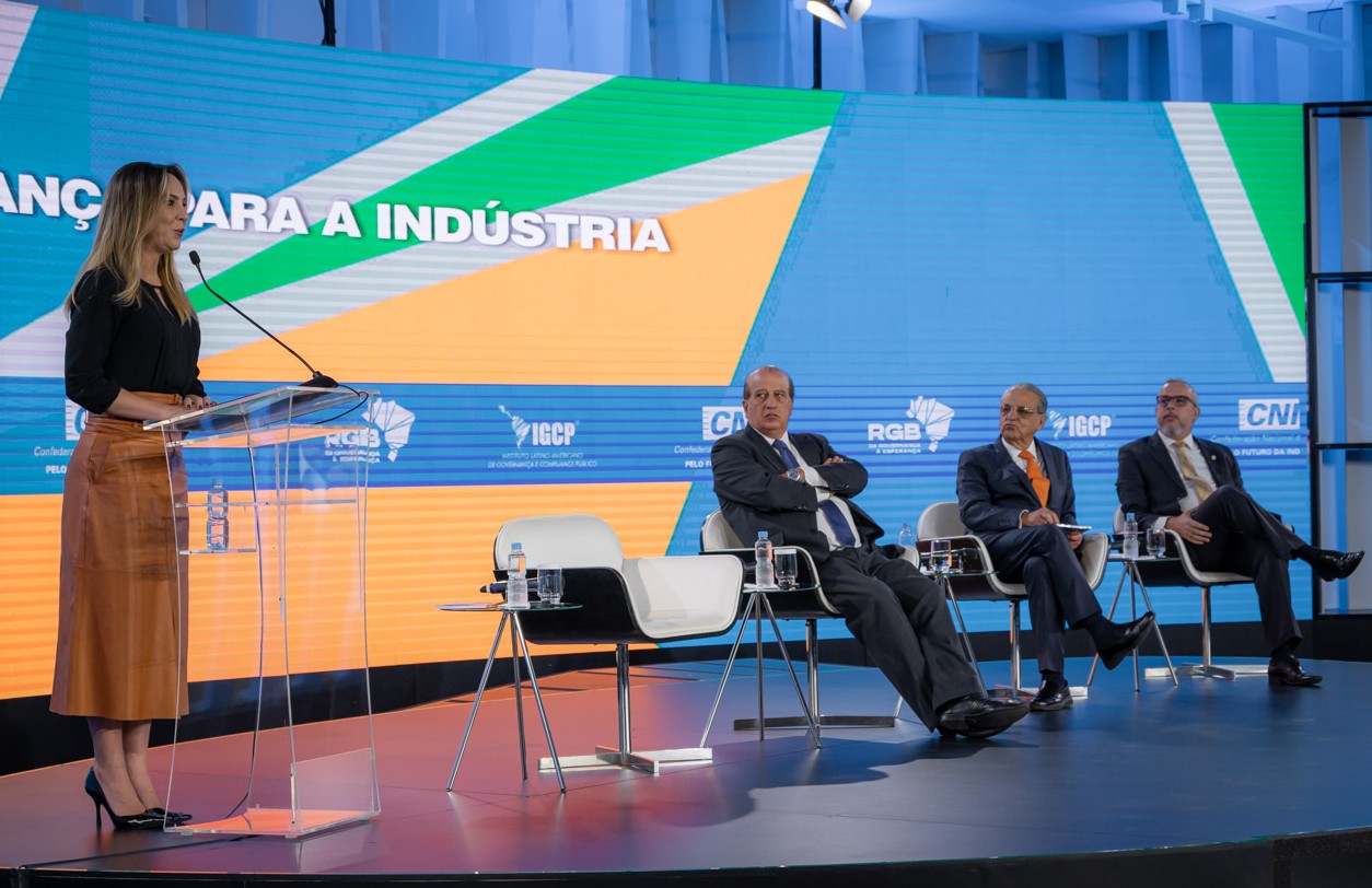 Boas práticas de governança são estratégicas para fortalecimento da indústria, diz presidente da CNI