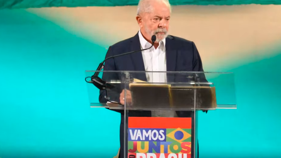 VÍDEO: Lula diz que Bolsonaro tem medo de perder e ser preso