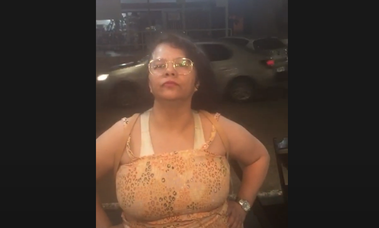 VÍDEO: Mulher chama jovem negro de ‘macaco’ em discussão por conta de açaí