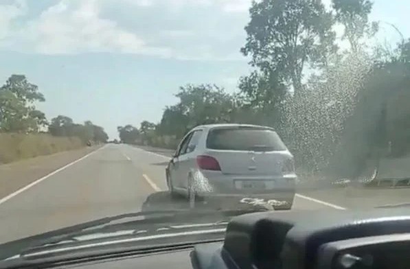 Criminoso furta carro com bebê de 3 meses dentro; Veja vídeo da fuga