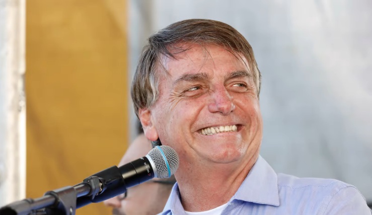 Bolsonaro: Brasileiro vivia melhor com Lula devido ao pós-pandemia, mas era roubado