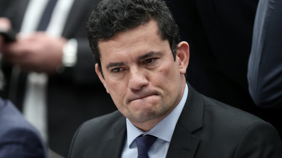 Acredite se puder: deputada do PT no RN vai à Justiça contra Moro por prejuízos causados à Petrobras