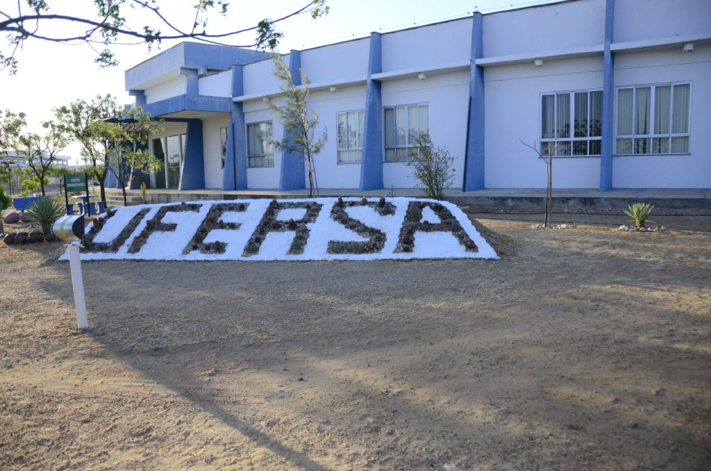 Ufersa lança concurso com 6 vagas para professor; salário chega até R$ 10 mil