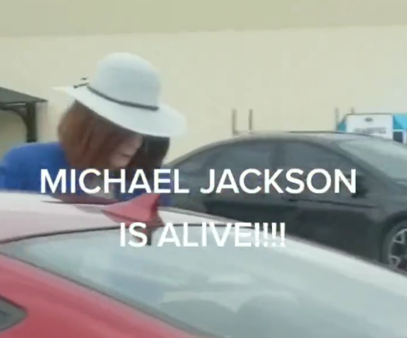 VÍDEO: Michael Jackson não morreu? Vídeo de suposto flagra do cantor viraliza e web enlouquece