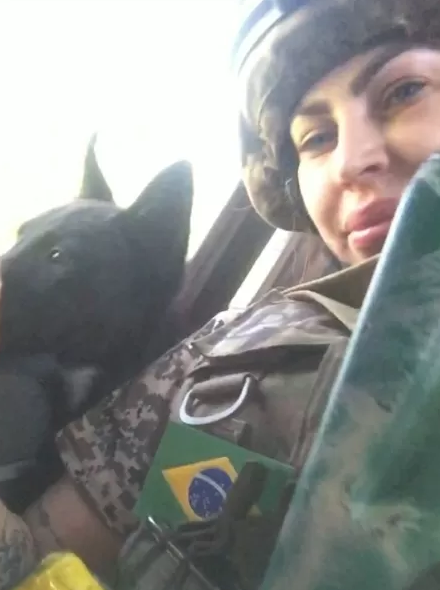 [VÍDEO] Modelo e atiradora de elite: quem era brasileira morta na guerra da Ucrânia