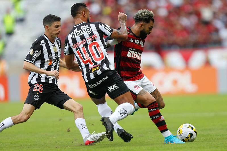 Flamengo x Atlético-MG, Santos x Corinthians; confira os jogos de hoje e onde assistir