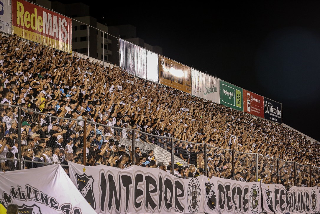 Torcida do ABC esgota todos os ingressos da partida contra o Vitória neste sábado (10)