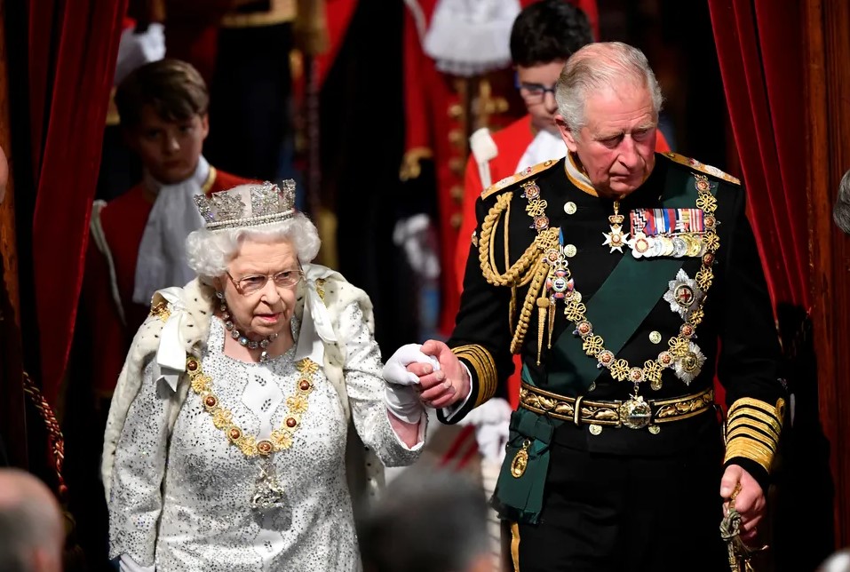Sucessor da Rainha Elizabeth II, Charles publica seu primeiro pronunciamento como rei