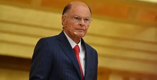 Dono da Record TV, bispo Macedo reafirma apoio a Bolsonaro e critica Lula