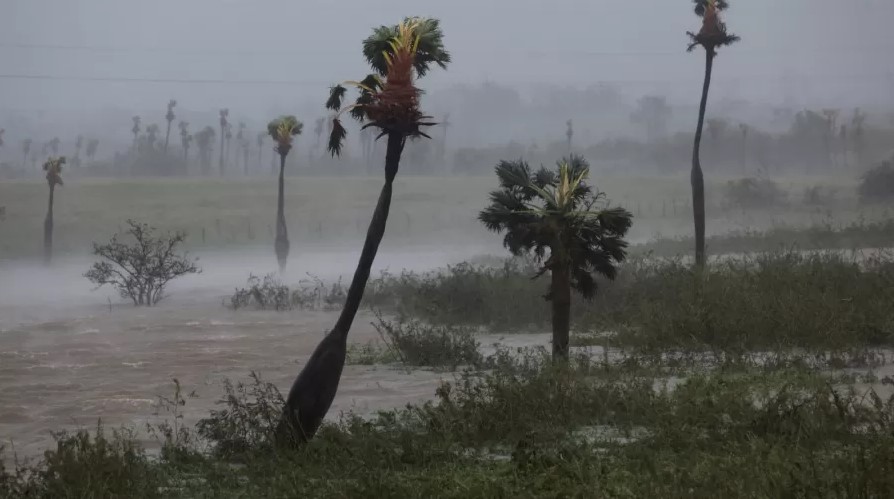 Número de mortos por passagem de furacão Ian nos EUA chega a 103