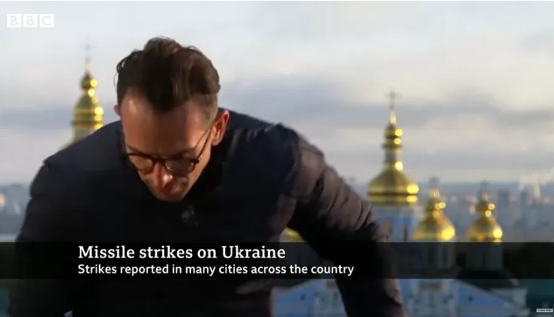VÍDEO: Repórter brasileiro é surpreendido por míssil ao vivo na Ucrânia