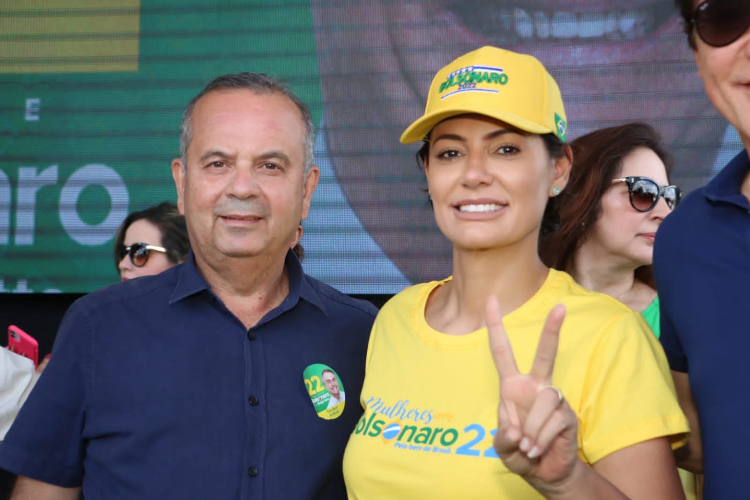 "Não acreditem em quem promete picanha e não trouxe água pra o Nordeste", diz Michele Bolsonaro em Natal
