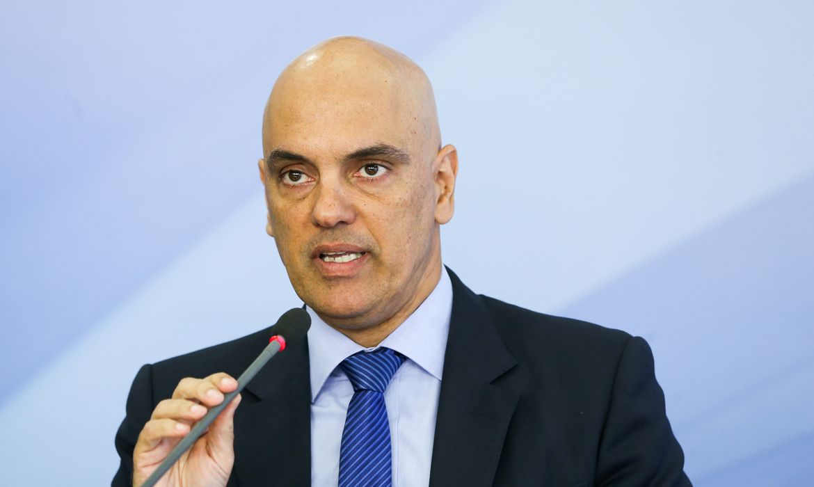 Moraes mantém prisão preventiva de influencer que ameaçou Lula e STF