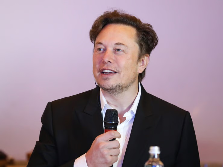 Musk confirma aumento de 280 para 4 mil caracteres em posts do Twitter