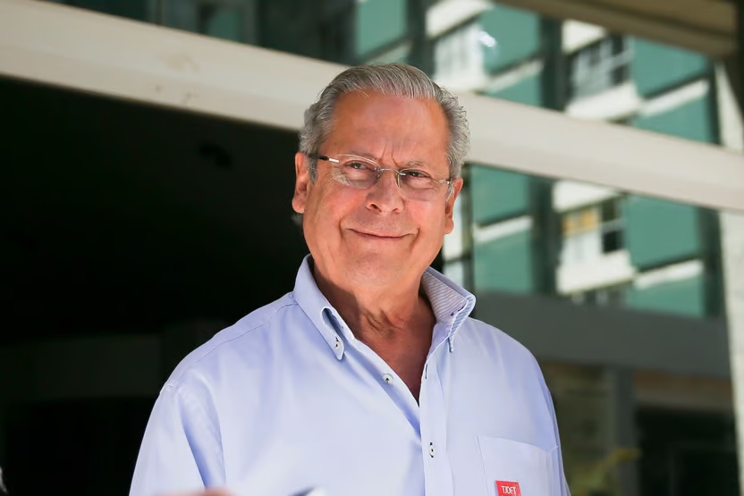 STJ reduz pela metade pena de José Dirceu e seu irmão na Lava Jato