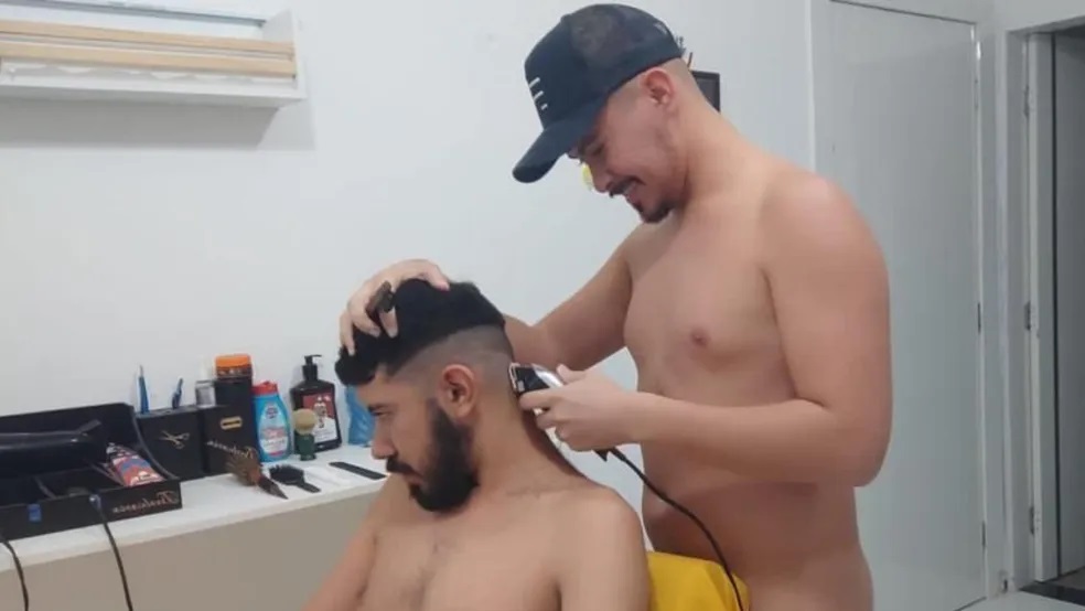 Barbearia naturista em Fortaleza recebe clientes até de outros países