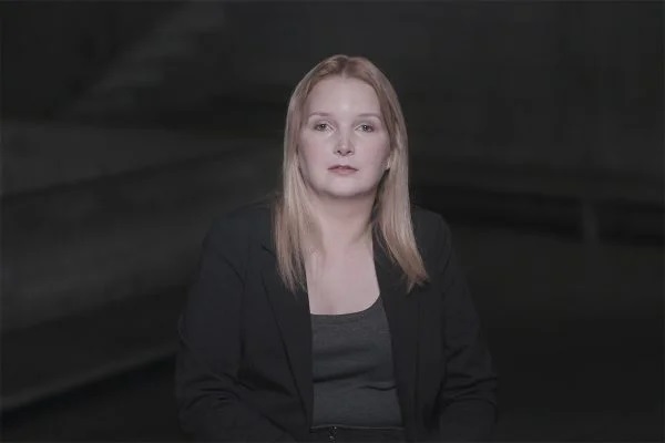 Documento usado por Elize Matsunaga para ‘limpar’ ficha criminal no interior de SP tinha três adulterações, diz polícia