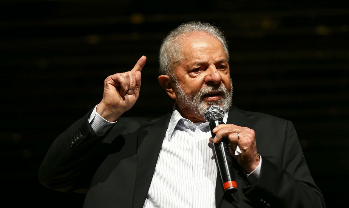 [VÍDEO] Lula lembra prisão: “Só vai estar tudo bem quando eu f... esse Moro”