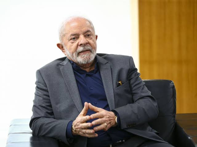 Aeronáutica diz a Lula que reformar avião pode sair tão caro quanto um novo
