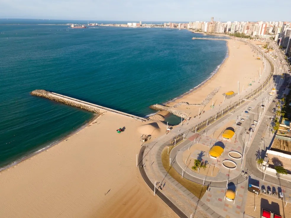 Prefeitura de Fortaleza conclui licitação para concessão dos Espigões na Beira-Mar