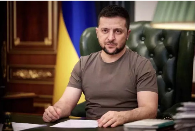 Lula toma bronca pública de Zelensky e fica calado