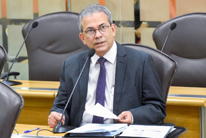 Hermano Morais passa por nova cirurgia em Recife; deputado está estável