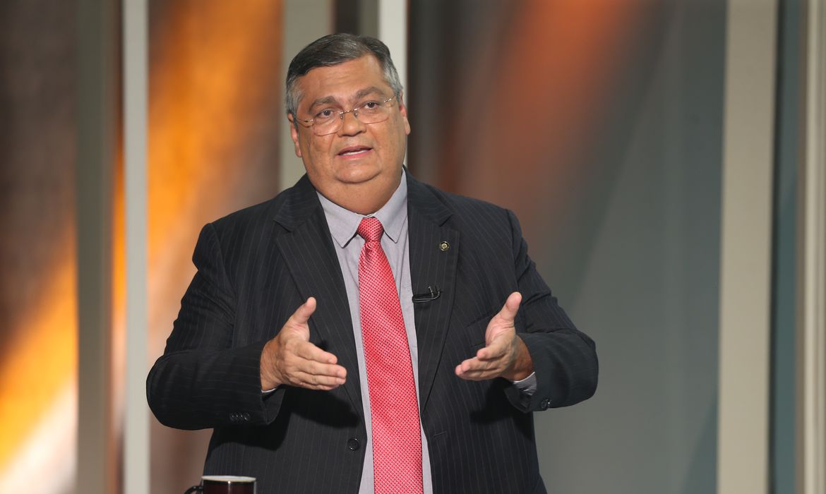 Ministério de Flávio Dino cancela compras de munições após CGU apontar superfaturamento