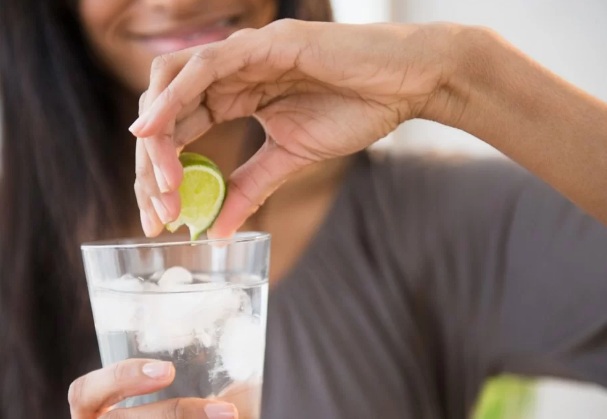 Veja 5 bebidas naturais para turbinar a imunidade e se manter saudável
