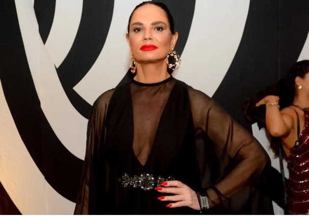 Travesti que ameaçou expor nudes de Luiza Brunet é alvo da polícia