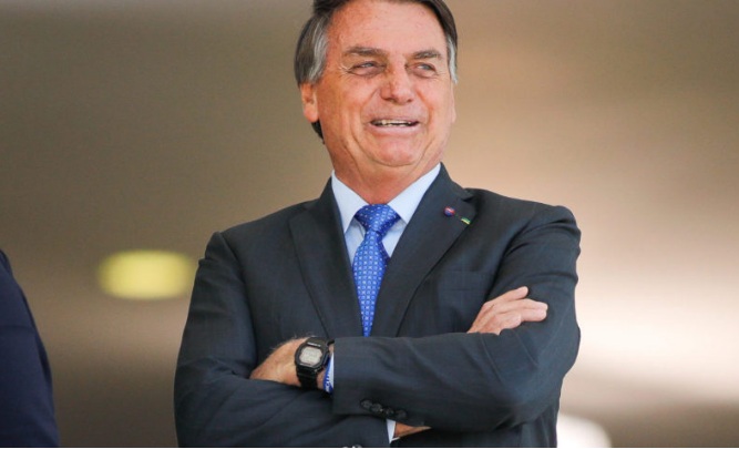 Bolsonaro agradece Boulos por citar aumento de renda em seu governo