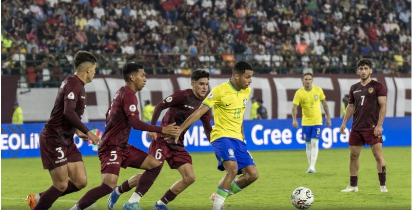 VÍDEO: Brasil não vê a cor da bola e é esmagado pela Venezuela no Pré-Olímpico; veja os gols